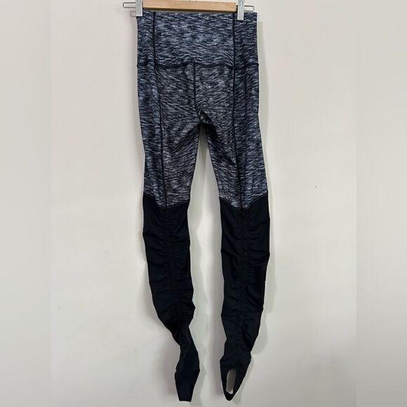 Lululemon Wunder Under Pant *Stirrup in Dramatic Static White Black / Black - Picture 11 of 16